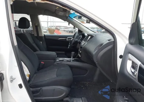 2017 Nissan Pathfinder S z USA, uszkodzony, nr VIN 5N1DR2MN4HC670732